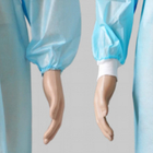 Niebieska, wodoodporna, jednorazowa suknia chirurgiczna z PP PE z elastycznymi mankietami